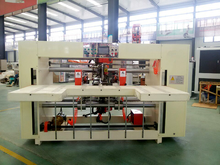 高速釘箱機(jī)