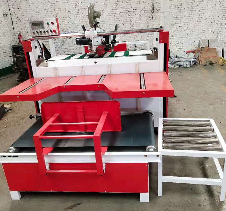 異型半自動(dòng)粘箱機(jī)，非標(biāo)粘箱機(jī)