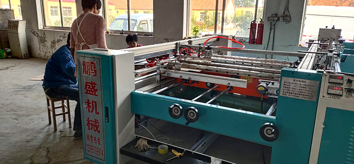 熱溶膠雙片粘箱機(jī)，熱熔膠式雙片粘箱機(jī)